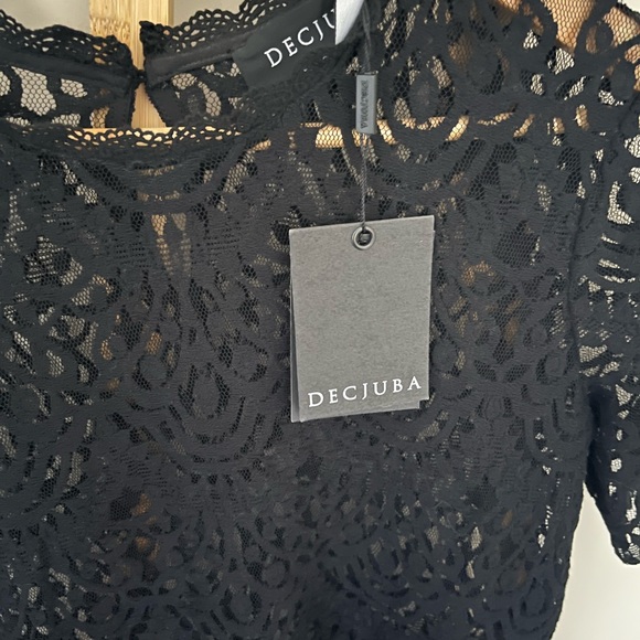 DECJUBA BNWT Mia Lace Tee Black | Small - Picture 3 of 5